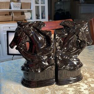Black horse end book holder porcelain 2 pcs